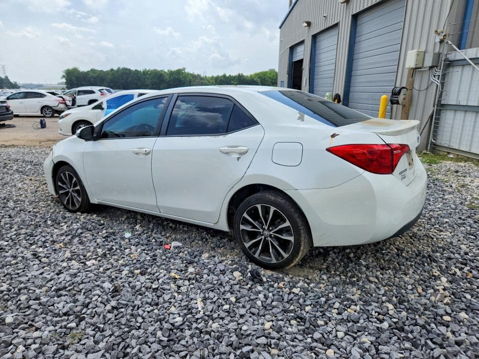 2017 TOYOTA COROLLA SE 2