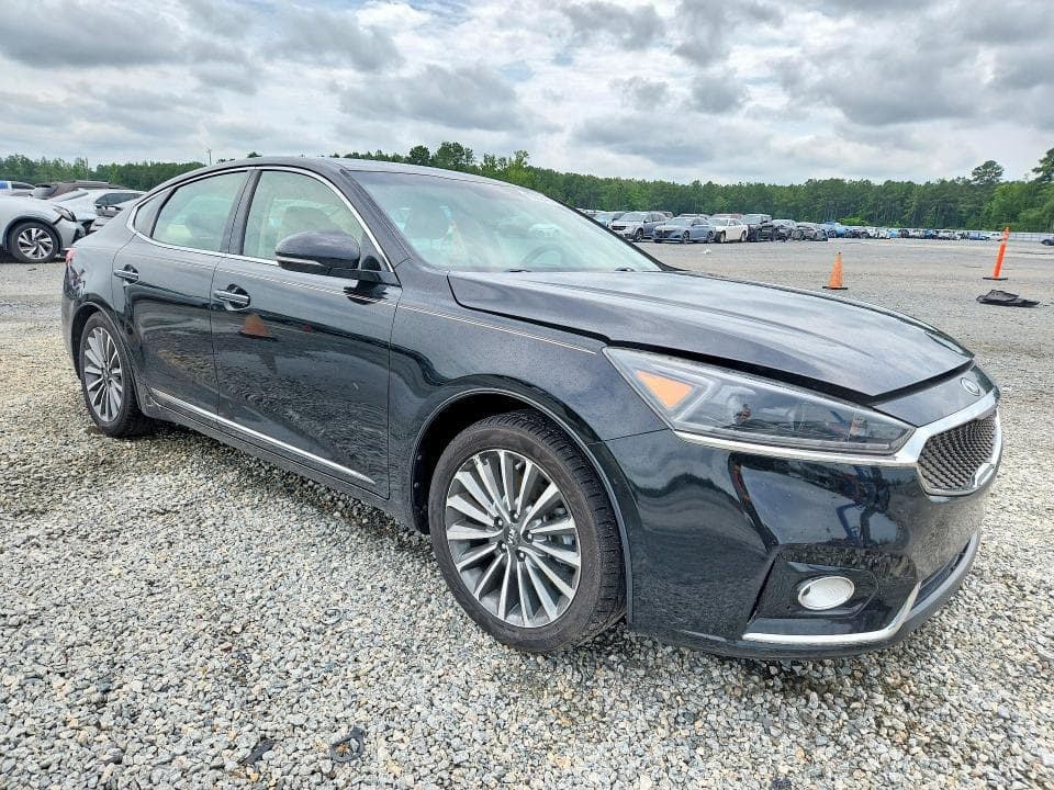 2017 KIA CADENZA PREMIUM 4
