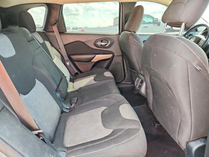 2017 JEEP CHEROKEE SPORT 11