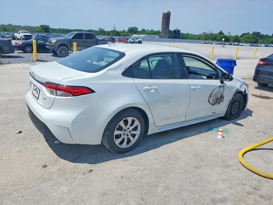 2026 TOYOTA COROLLA LE 3