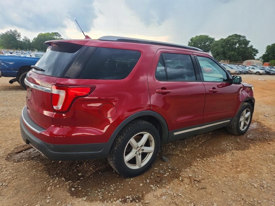 2018 FORD EXPLORER XLT 3