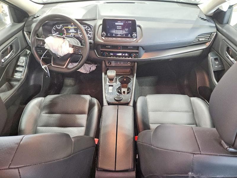 2025 NISSAN ROGUE SV 8