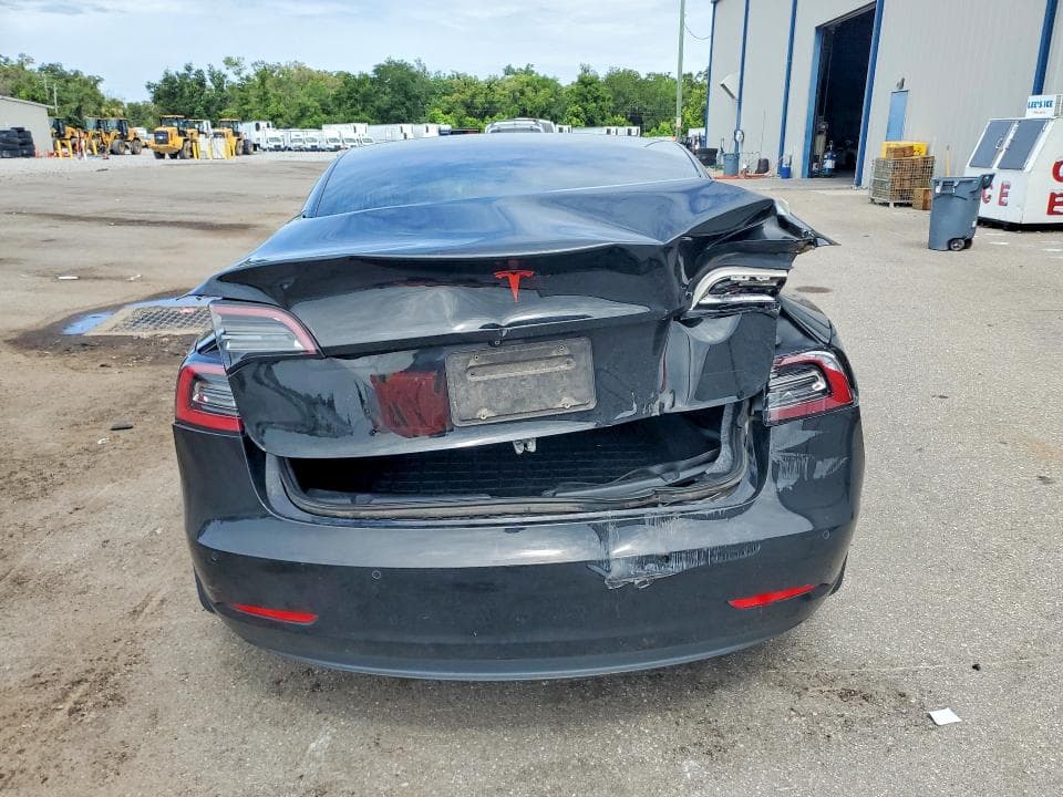 2020 TESLA MODEL 3 6