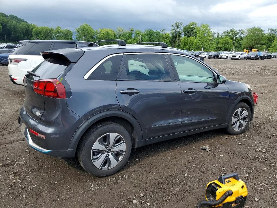 2019 KIA NIRO LX 3