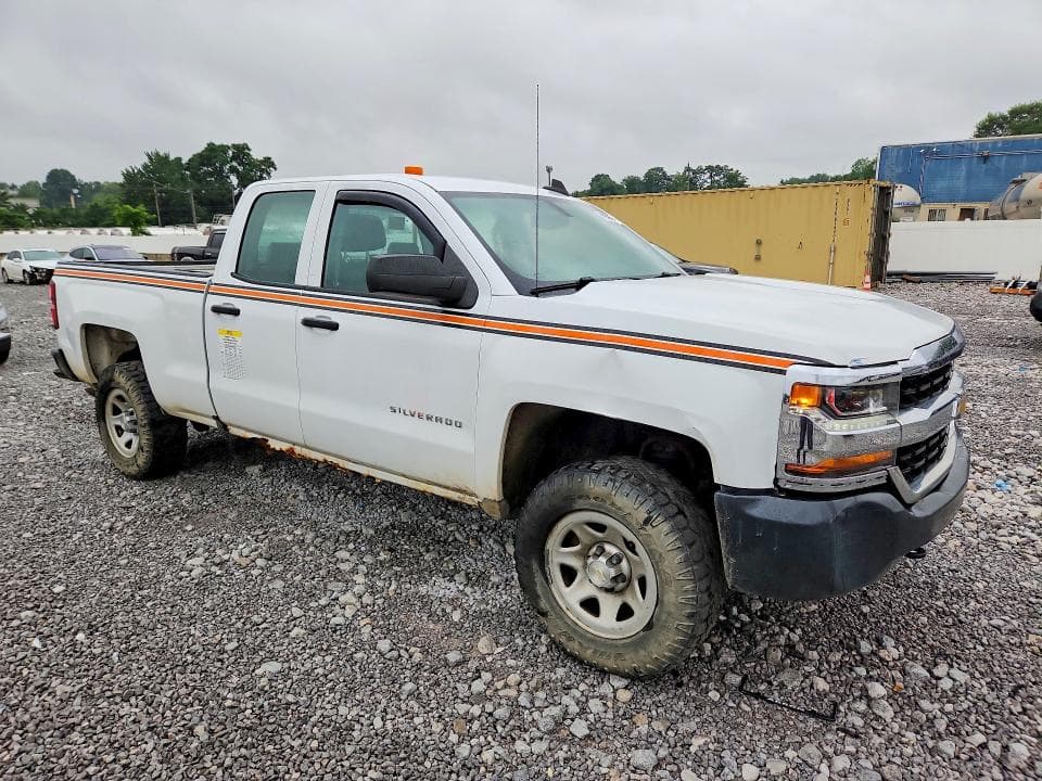 2017 CHEVROLET SILVERADO K1500 4