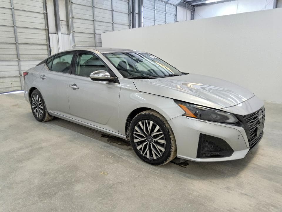 2024 NISSAN ALTIMA SV 4