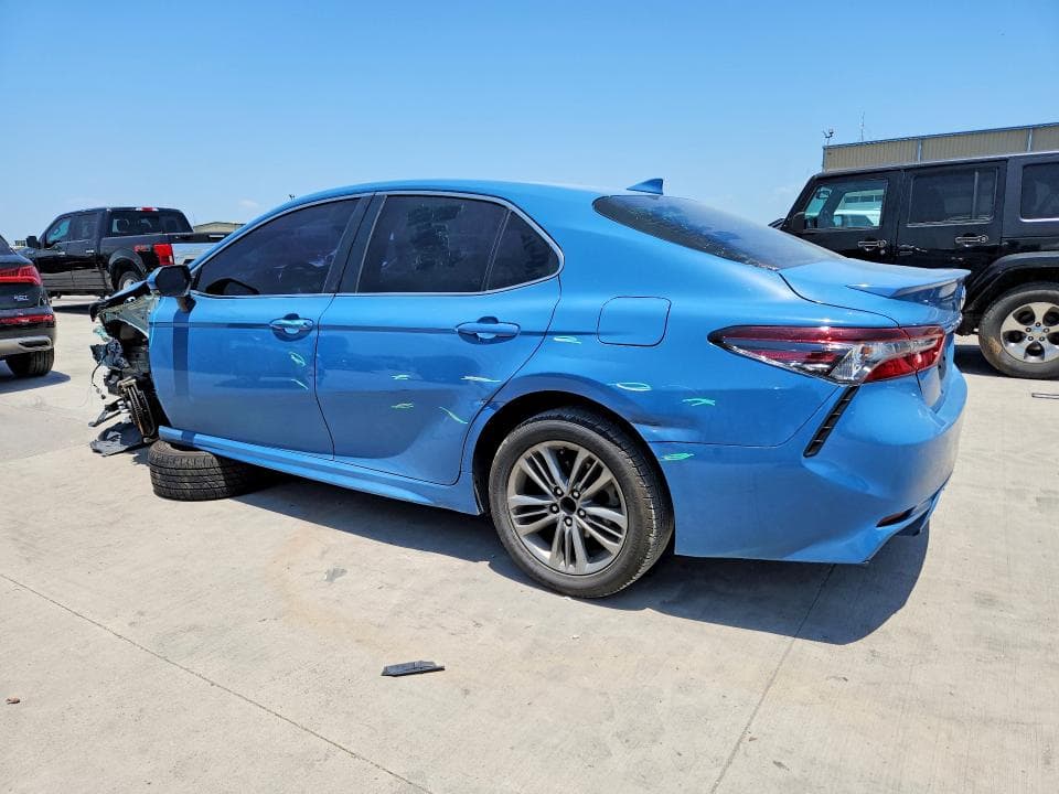 2023 TOYOTA CAMRY SE 2