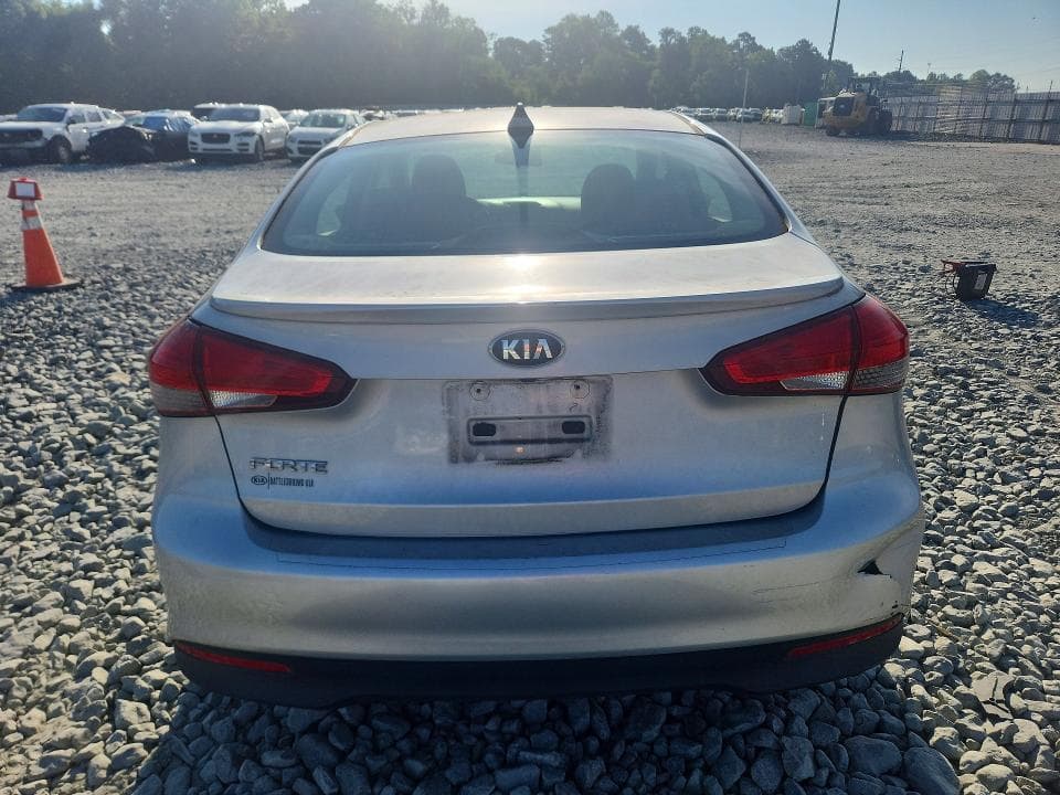 2018 KIA FORTE LX 6
