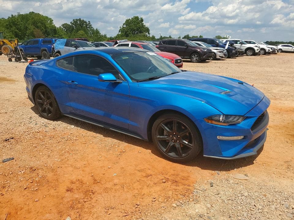 2020 FORD MUSTANG 4