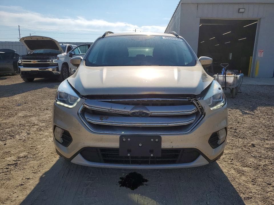 2017 FORD ESCAPE SE 5