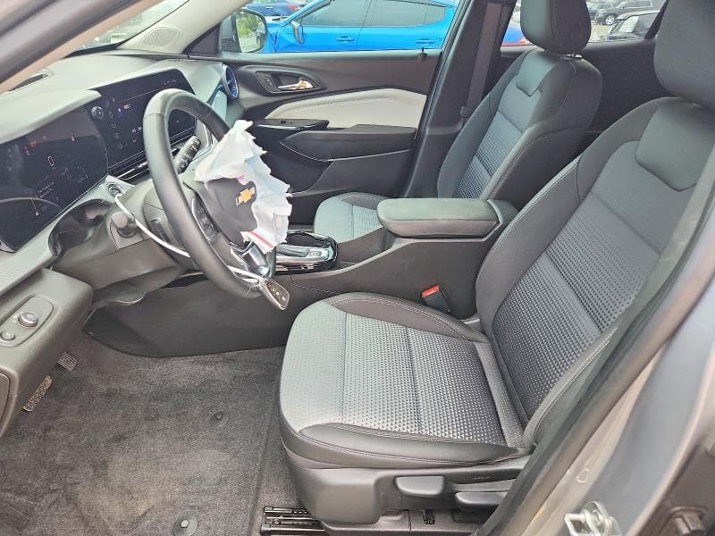 2025 CHEVROLET TRAX 1LT 7