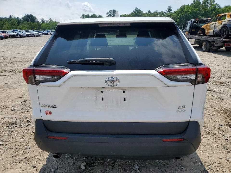 2022 TOYOTA RAV4 LE 6