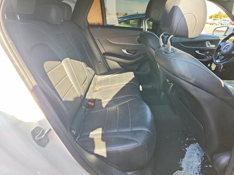 2017 MERCEDES-BENZ GLC 300 10