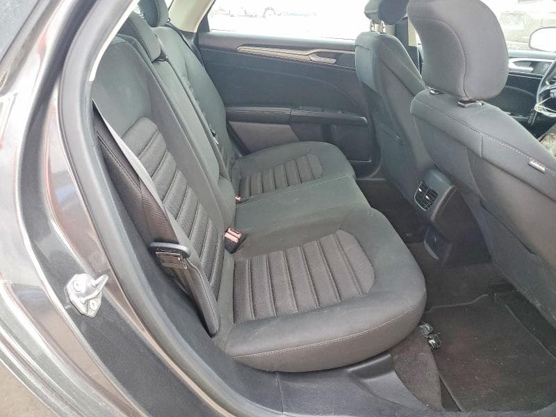 2019 FORD FUSION SE 10