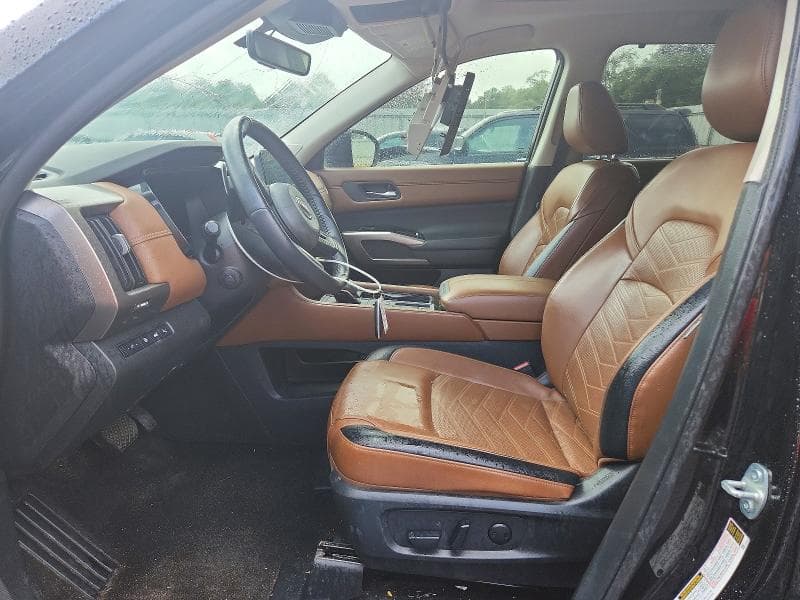 2024 NISSAN PATHFINDER PLATINUM 7