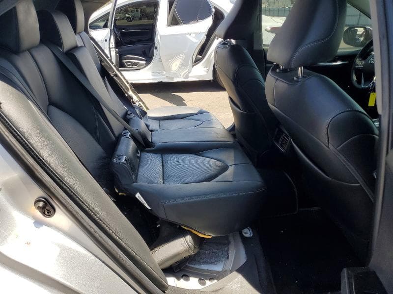 2019 TOYOTA CAMRY XSE 10