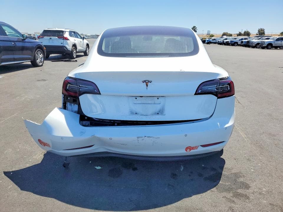 2018 TESLA MODEL 3 6