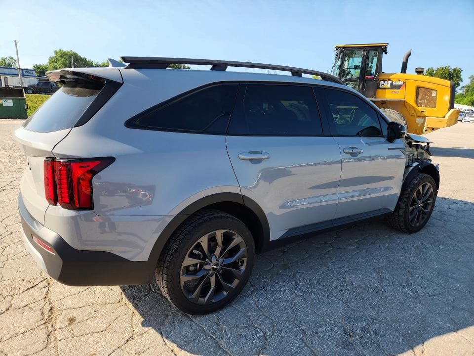 2022 KIA SORENTO 3
