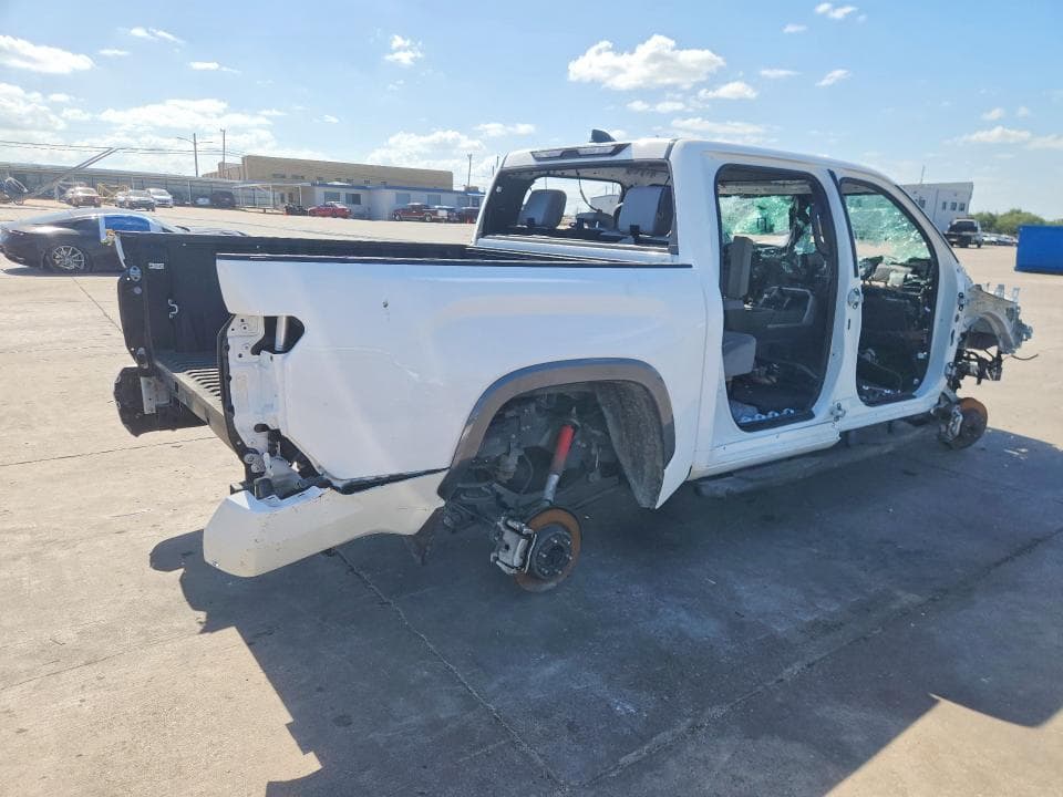2025 TOYOTA TUNDRA CREWMAX LIMITED 3