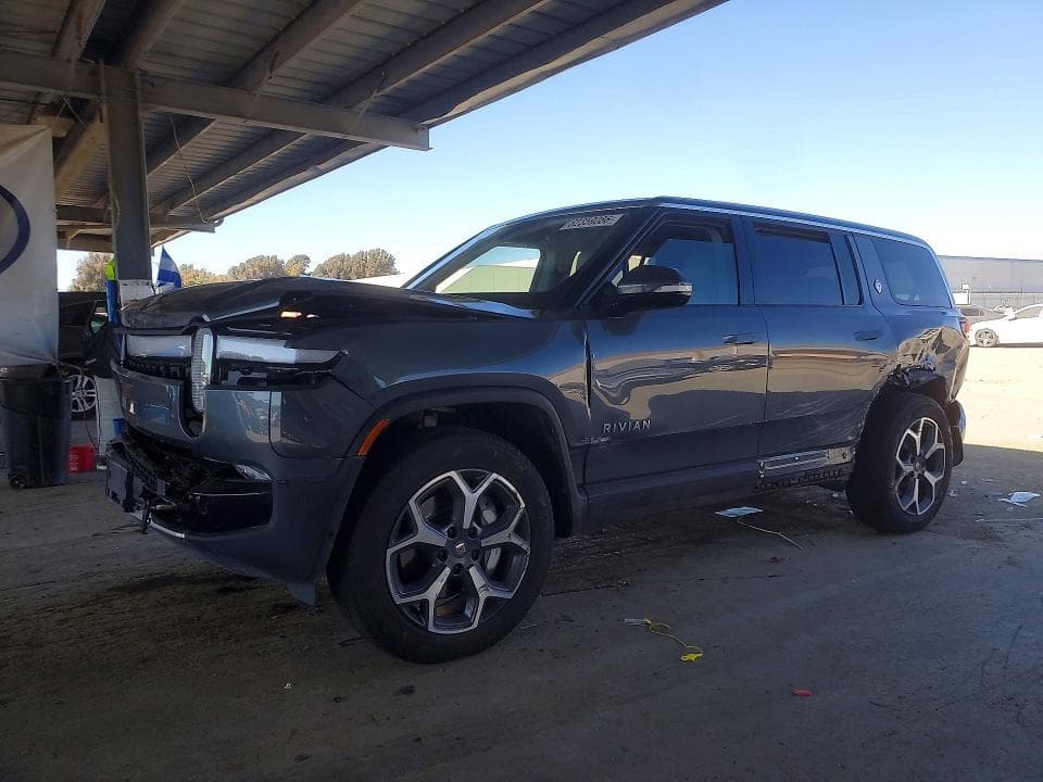 2024 RIVIAN R1S ADVENTURE