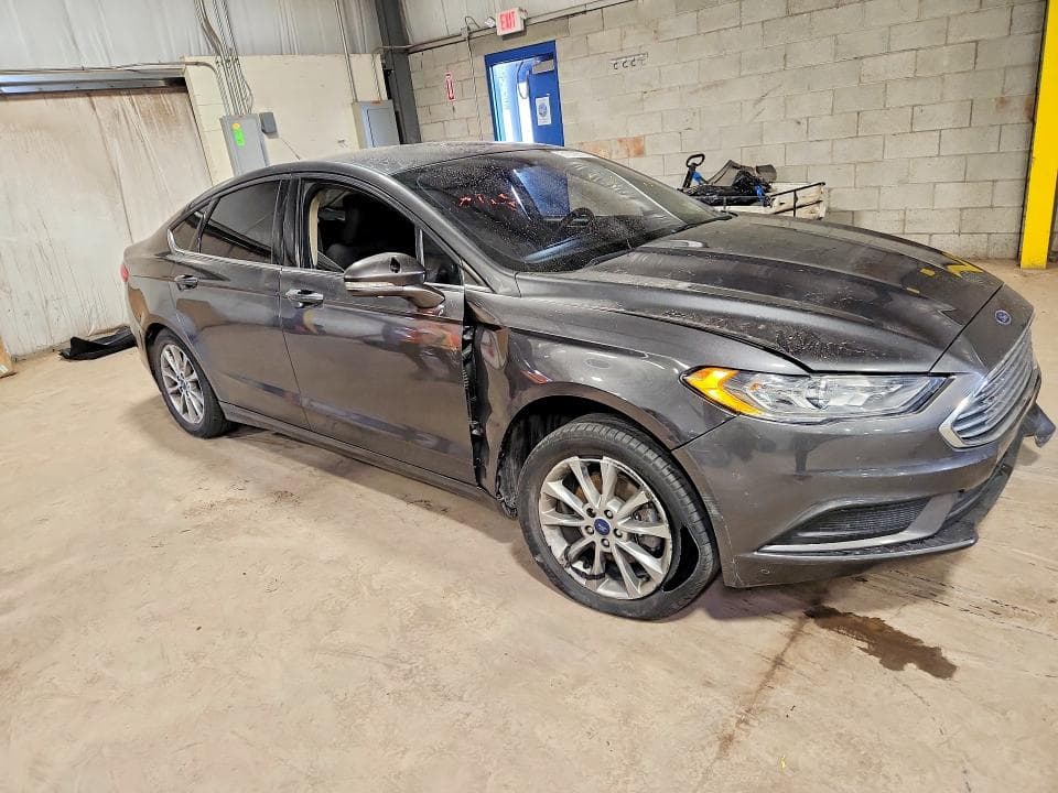 2017 FORD FUSION SE 4