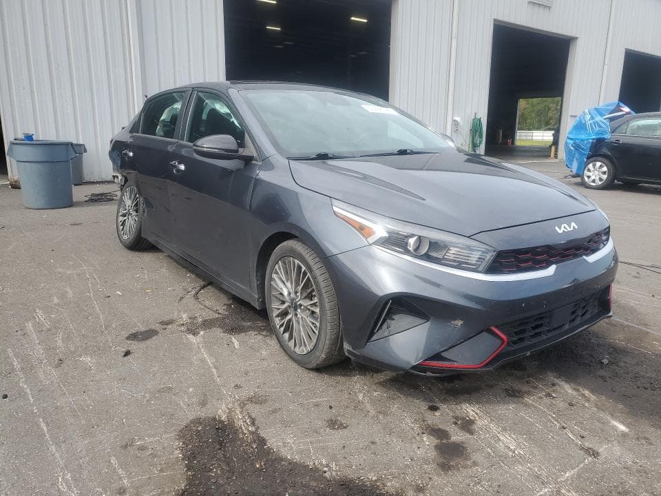 2023 KIA FORTE GT LINE 4