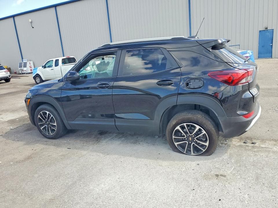 2024 CHEVROLET TRAILBLAZER LT 2