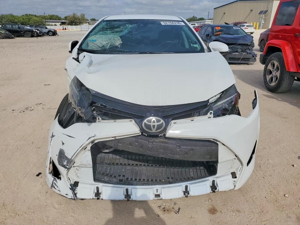2017 TOYOTA COROLLA LE 5
