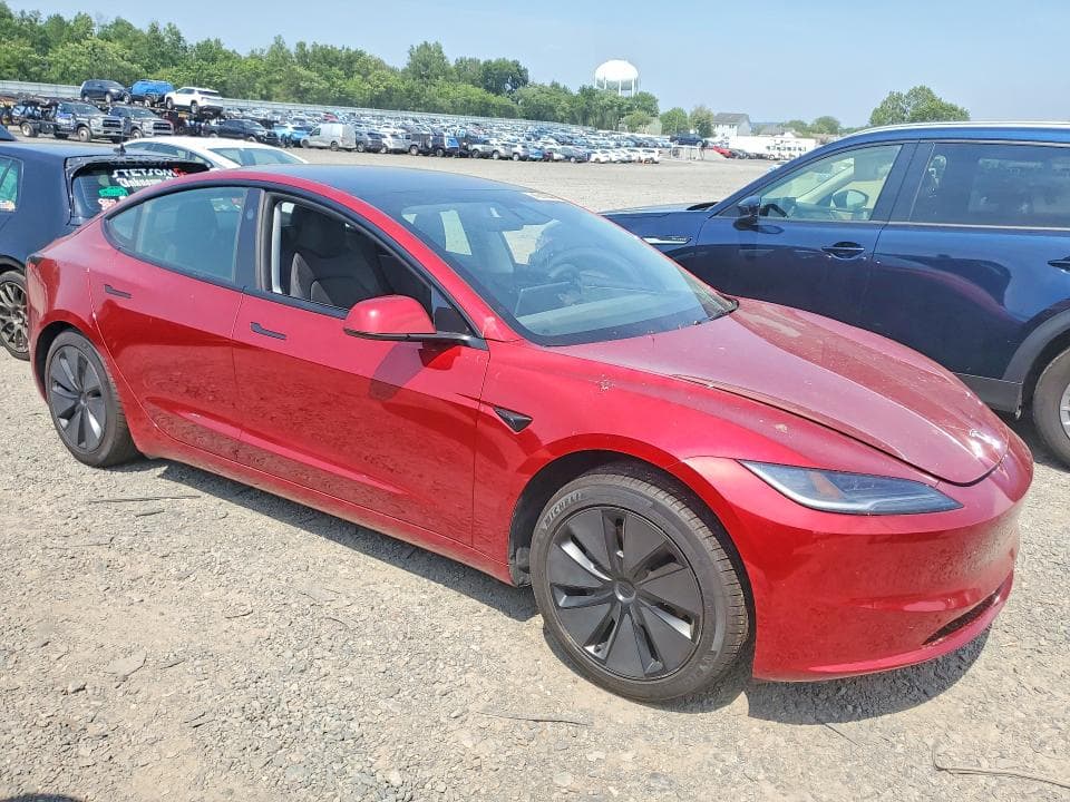 2025 TESLA MODEL 3 4