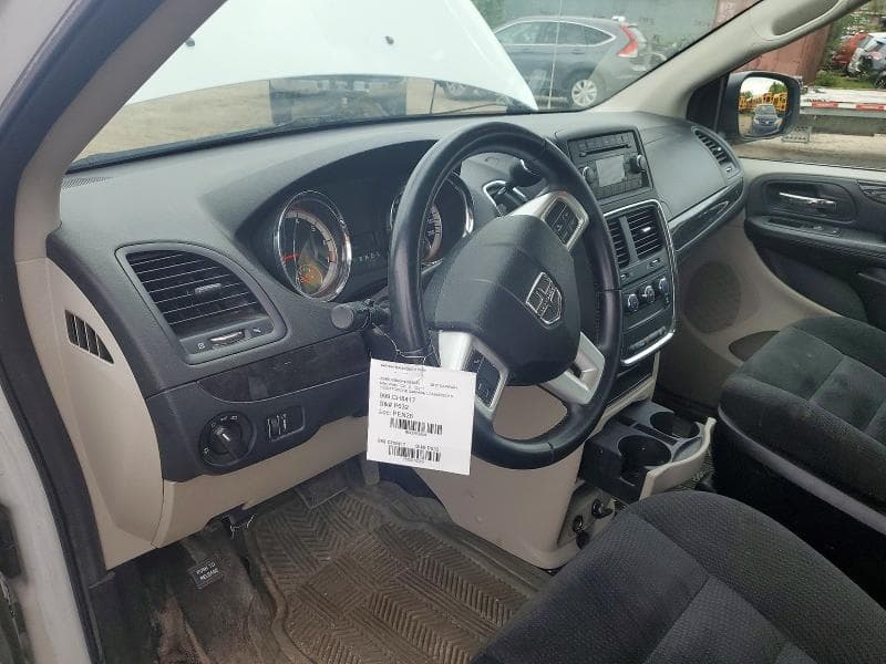 2017 DODGE GRAND CARAVAN SE 8