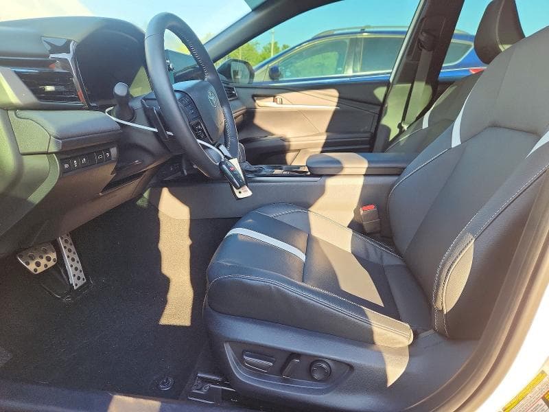 2025 TOYOTA CAMRY SE 7