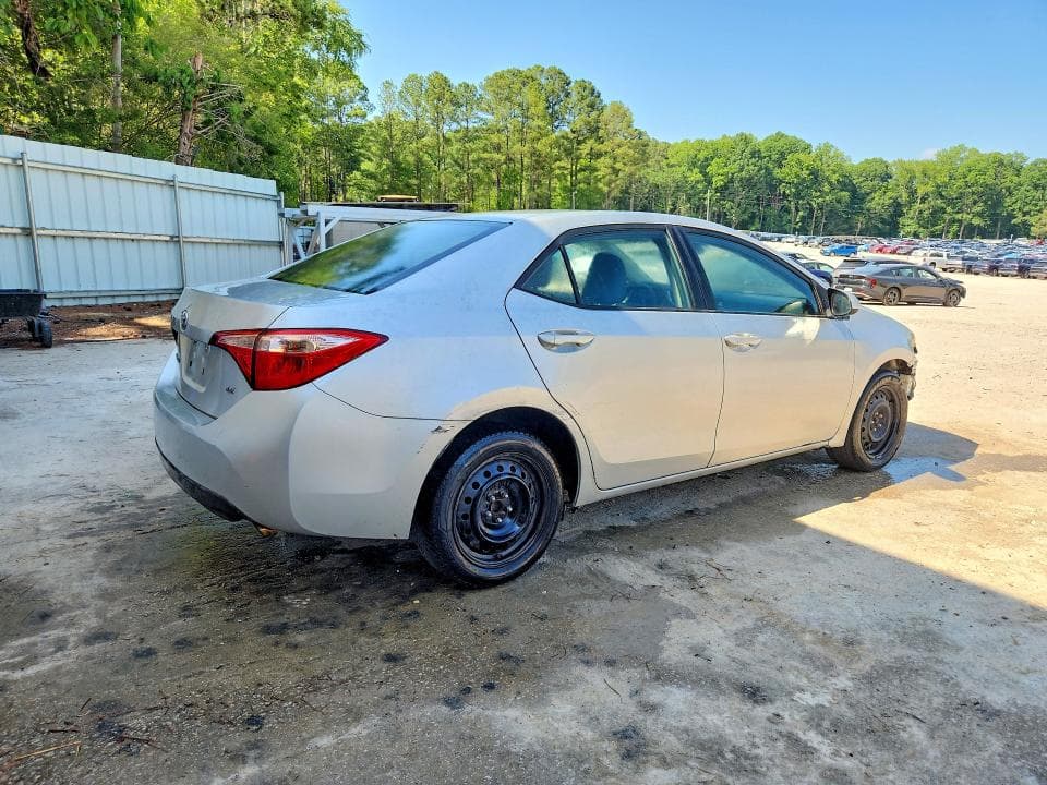 2017 TOYOTA COROLLA LE 3