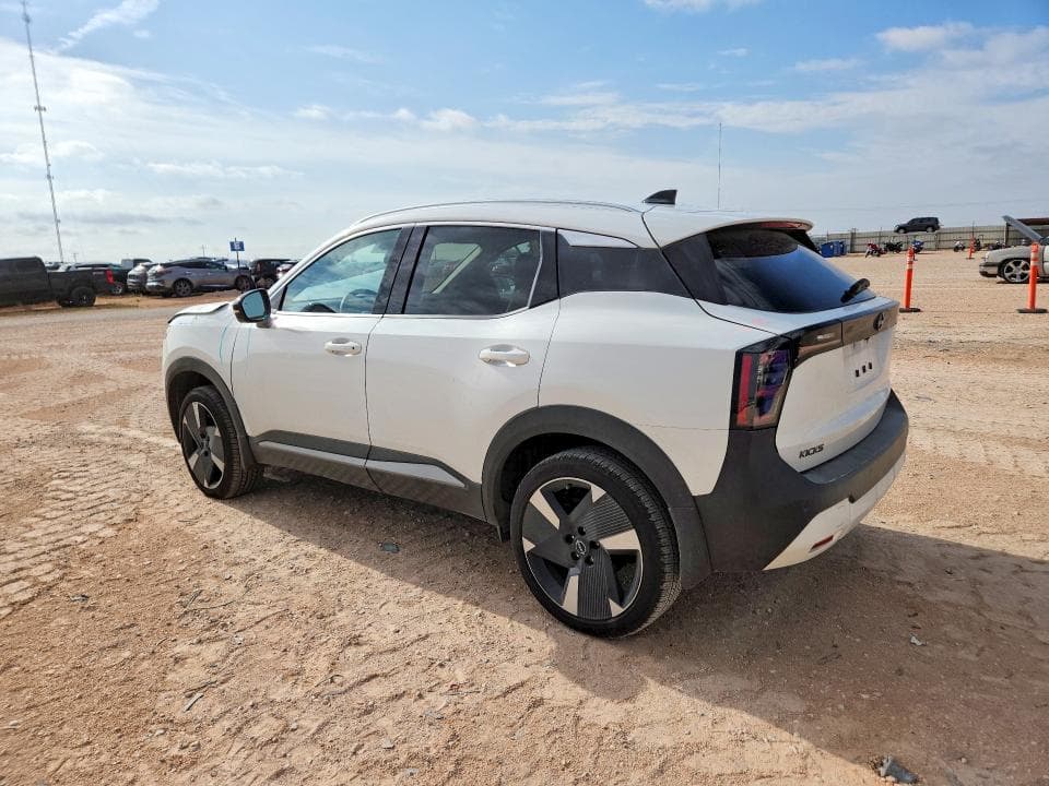 2026 NISSAN KICKS SR 2