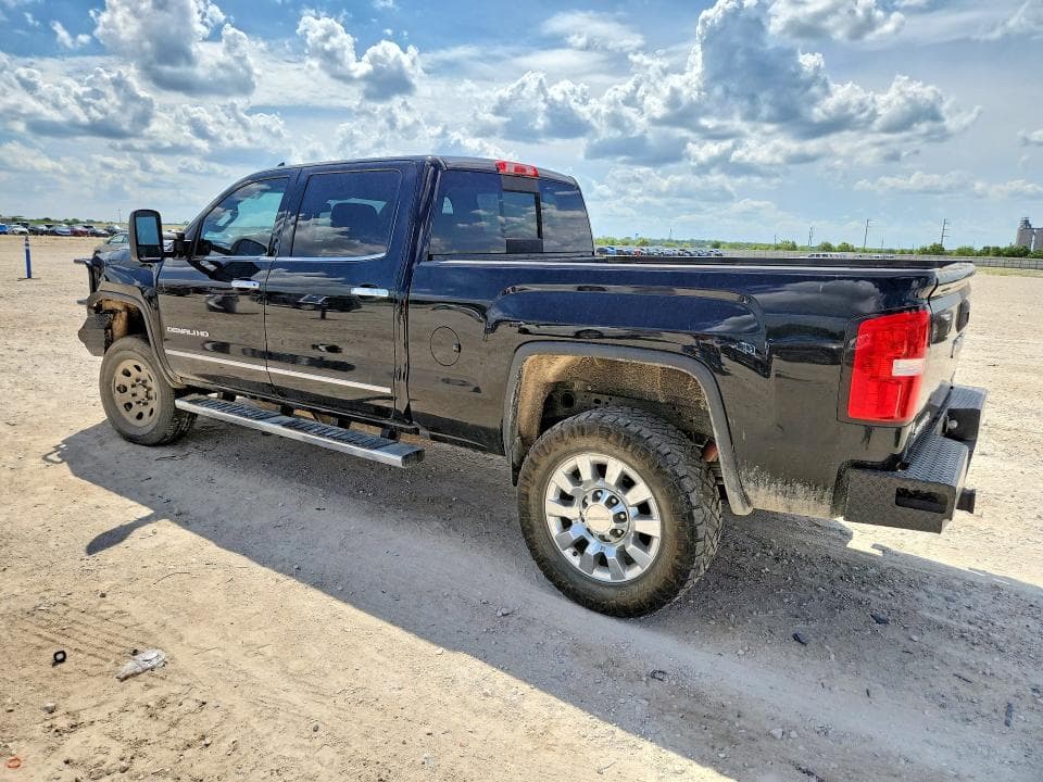 2018 GMC SIERRA K2500 DENALI 2