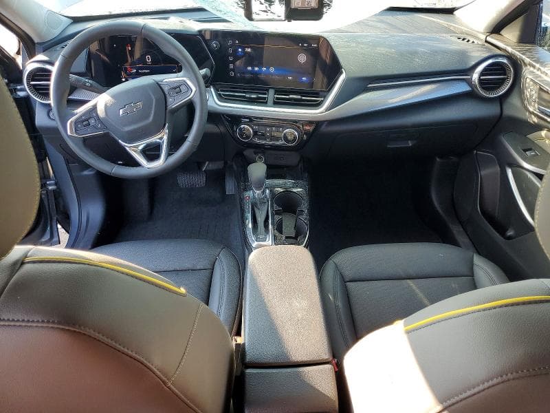 2025 CHEVROLET TRAX ACTIV 8