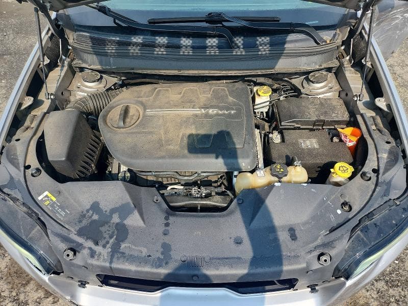 2019 JEEP CHEROKEE LIMITED 12