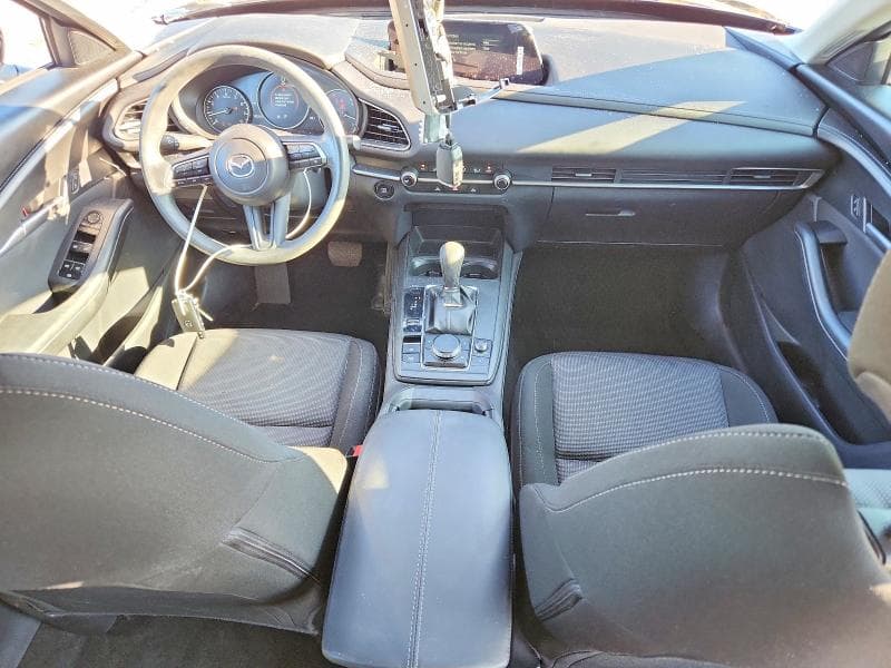 2024 MAZDA CX-30 8