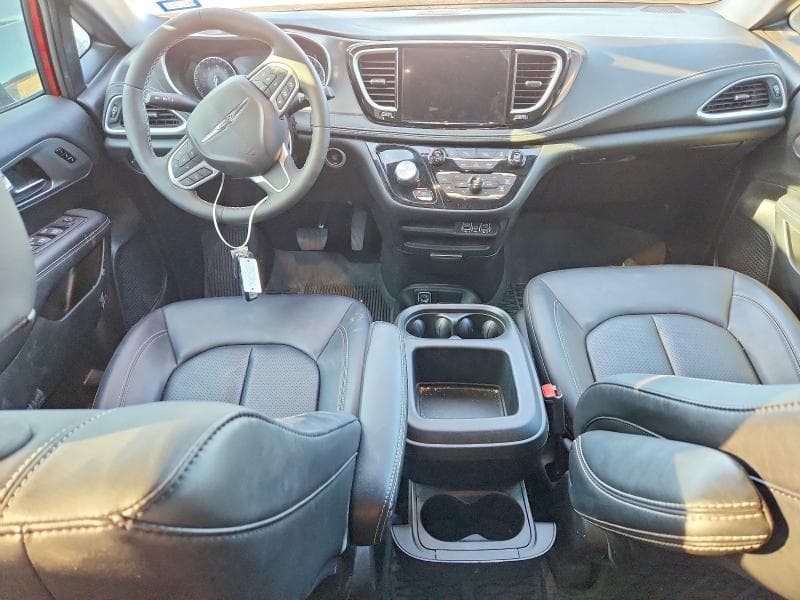 2025 CHRYSLER PACIFICA SELECT 8