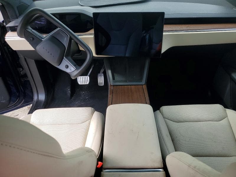 2023 TESLA MODEL X 8