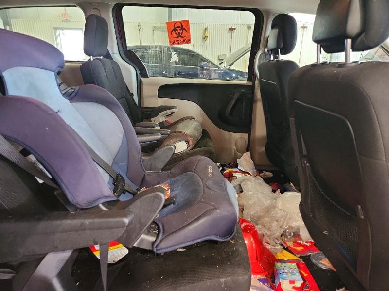 2017 DODGE GRAND CARAVAN SE 11