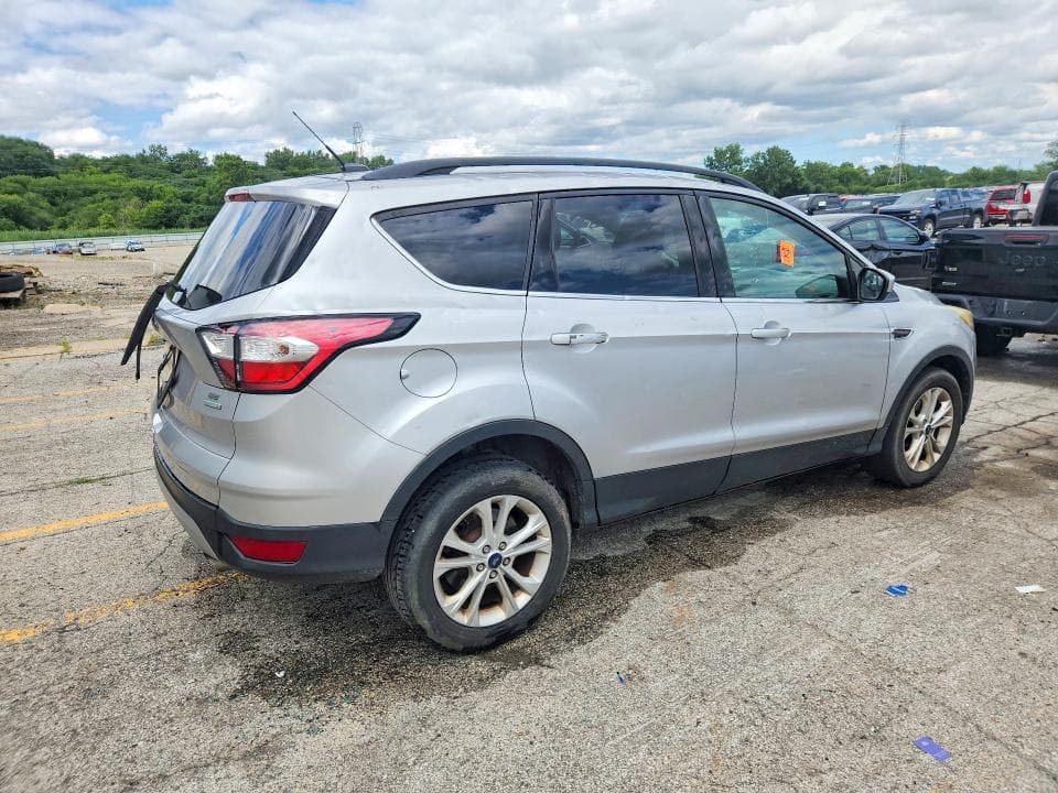 2017 FORD ESCAPE SE 3