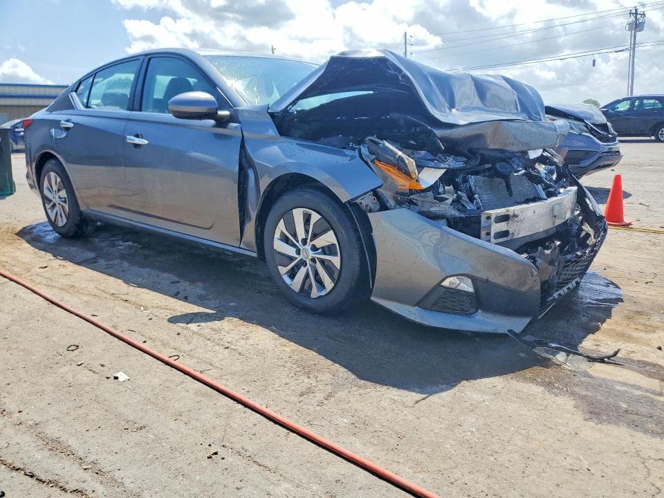 2019 NISSAN ALTIMA S 4