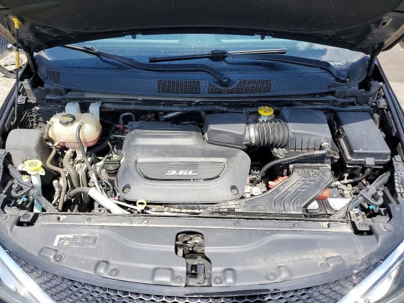 2018 CHRYSLER PACIFICA TOURING L PLUS 12