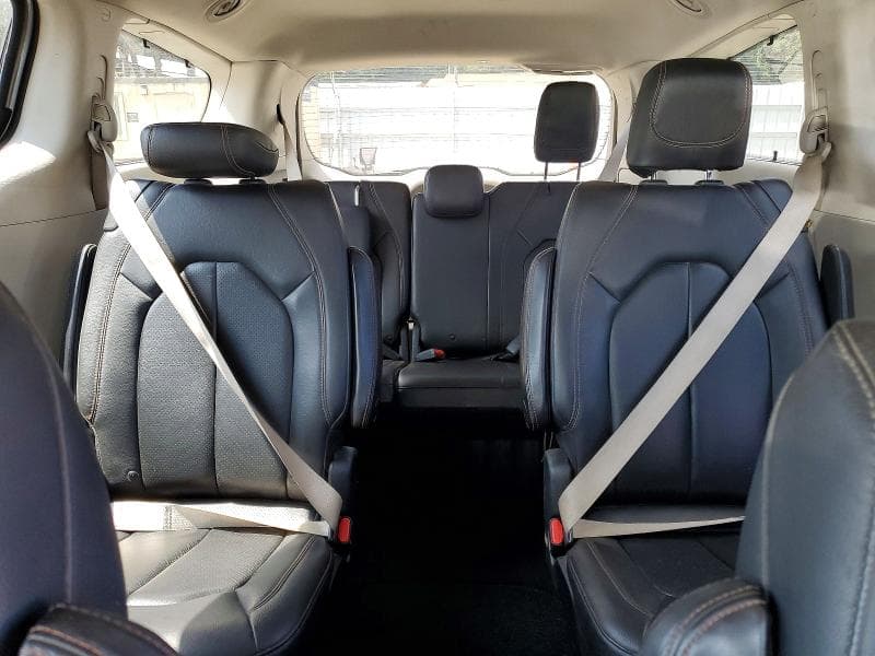 2019 CHRYSLER PACIFICA TOURING L 10