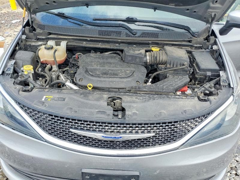 2019 CHRYSLER PACIFICA LX 12