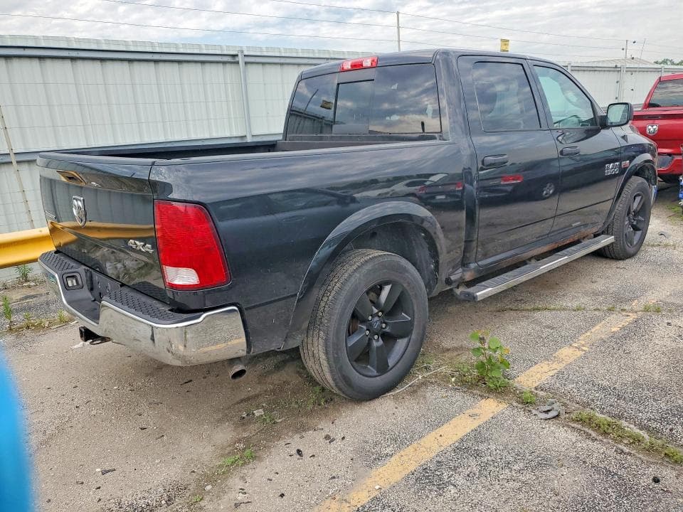 2017 RAM 1500 SLT 3