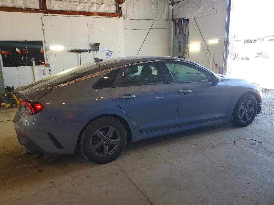 2022 KIA K5 LX 3