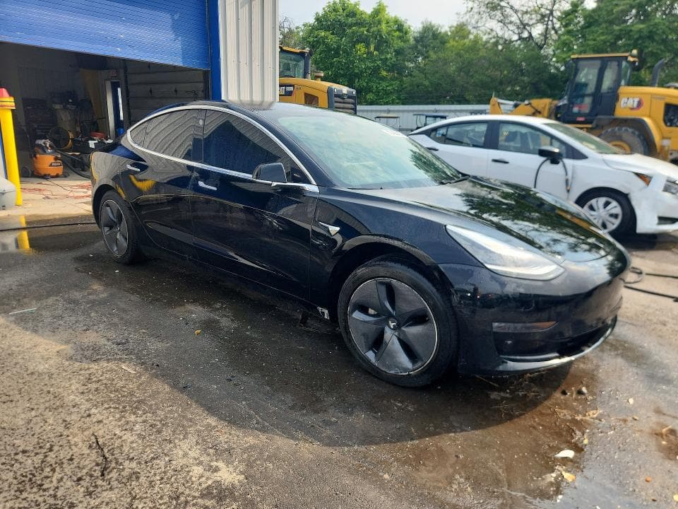 2019 TESLA MODEL 3 4