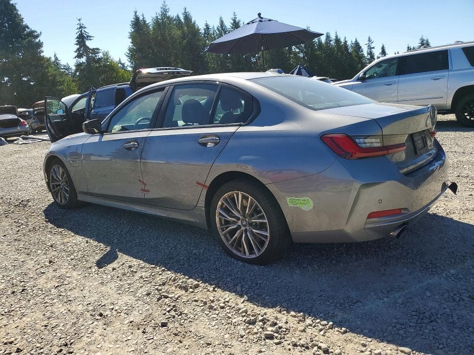 2023 BMW 330E 2