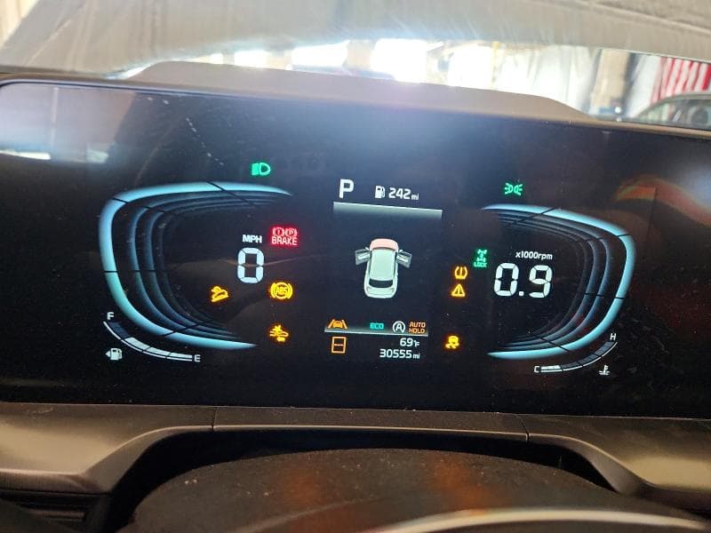 2025 KIA TELLURIDE S 9